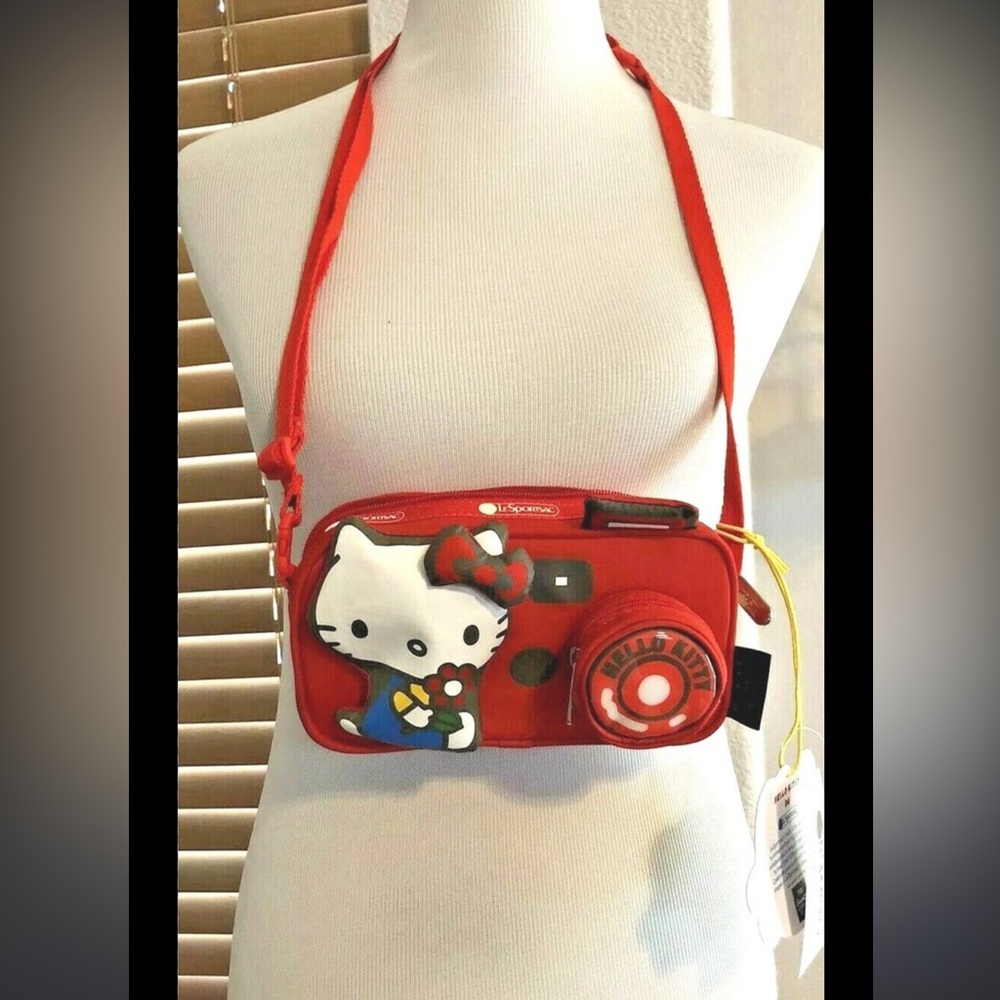 Hello Kitty x LeSportsac Crossbody Red Camera Shaped Bag NWT (Never Opened)